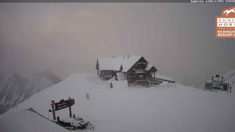 Webcam Kicking Horse: Eagles Eye Restaurant