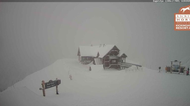 Webcam Kicking Horse: Eagles Eye Restaurant