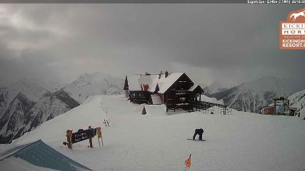 Kicking Horse: Eagles Eye Restaurant (kickinghorseresort.com)