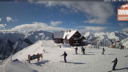 Kicking Horse: Eagles Eye Restaurant (kickinghorseresort.com)