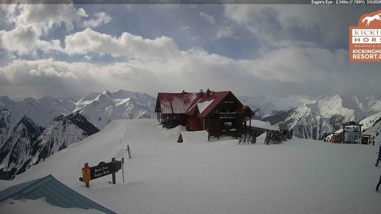 Webcam Kicking Horse: Eagles Eye Restaurant