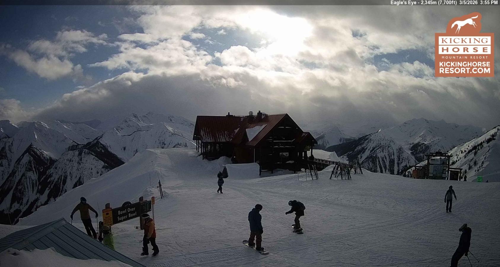 Webcam Kicking Horse: Eagles Eye Restaurant