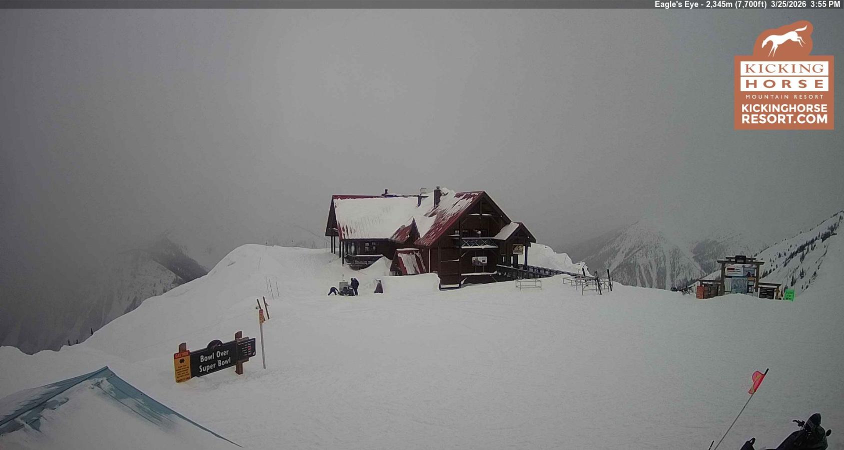 Webcam Kicking Horse: Eagles Eye Restaurant