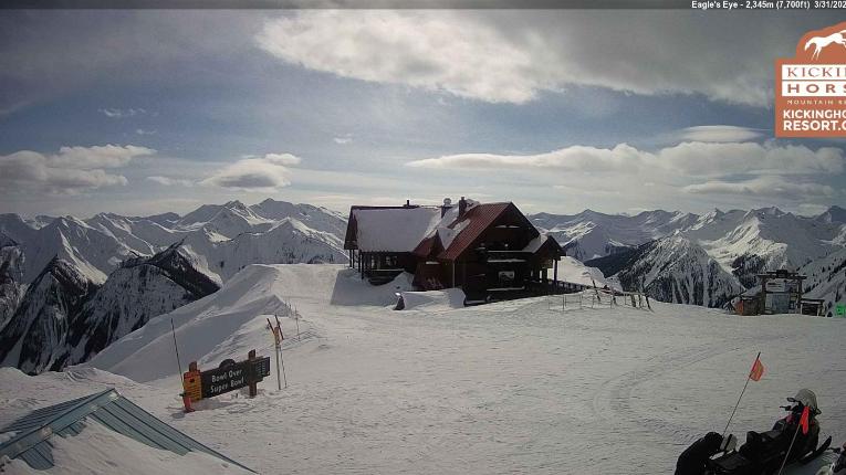 Webcam Kicking Horse: Eagles Eye Restaurant