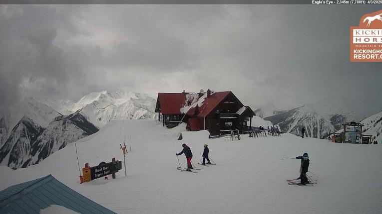 Webcam Kicking Horse: Eagles Eye Restaurant