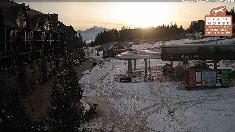 Webcam Kicking Horse: Gondola Base