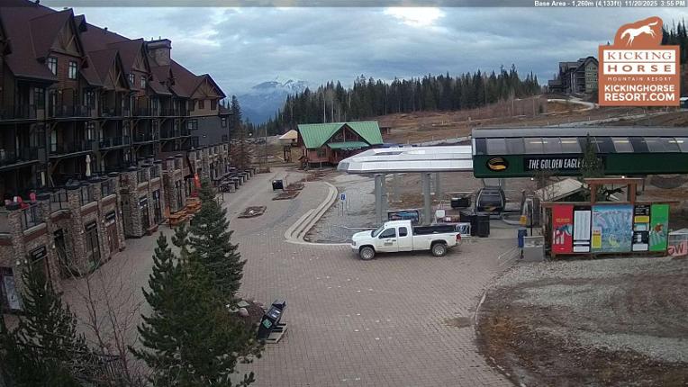 Webcam Kicking Horse: Gondola Base