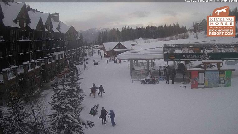 Webcam Kicking Horse: Gondola Base