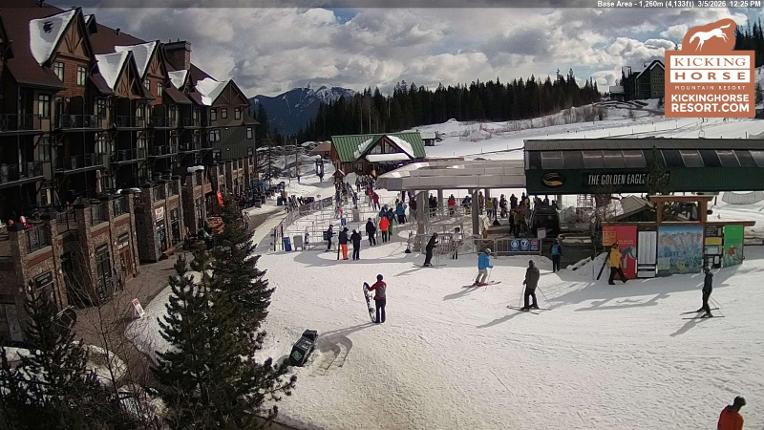Webcam Kicking Horse: Gondola Base