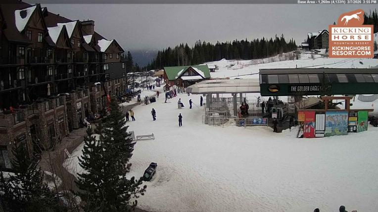 Webcam Kicking Horse: Gondola Base