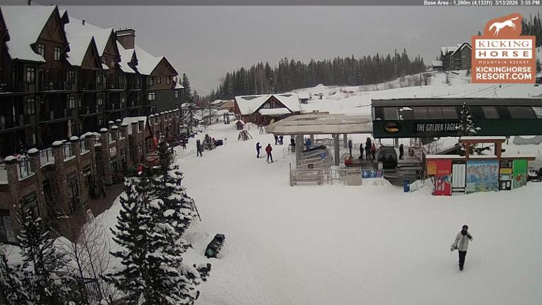 Webcam Kicking Horse: Gondola Base