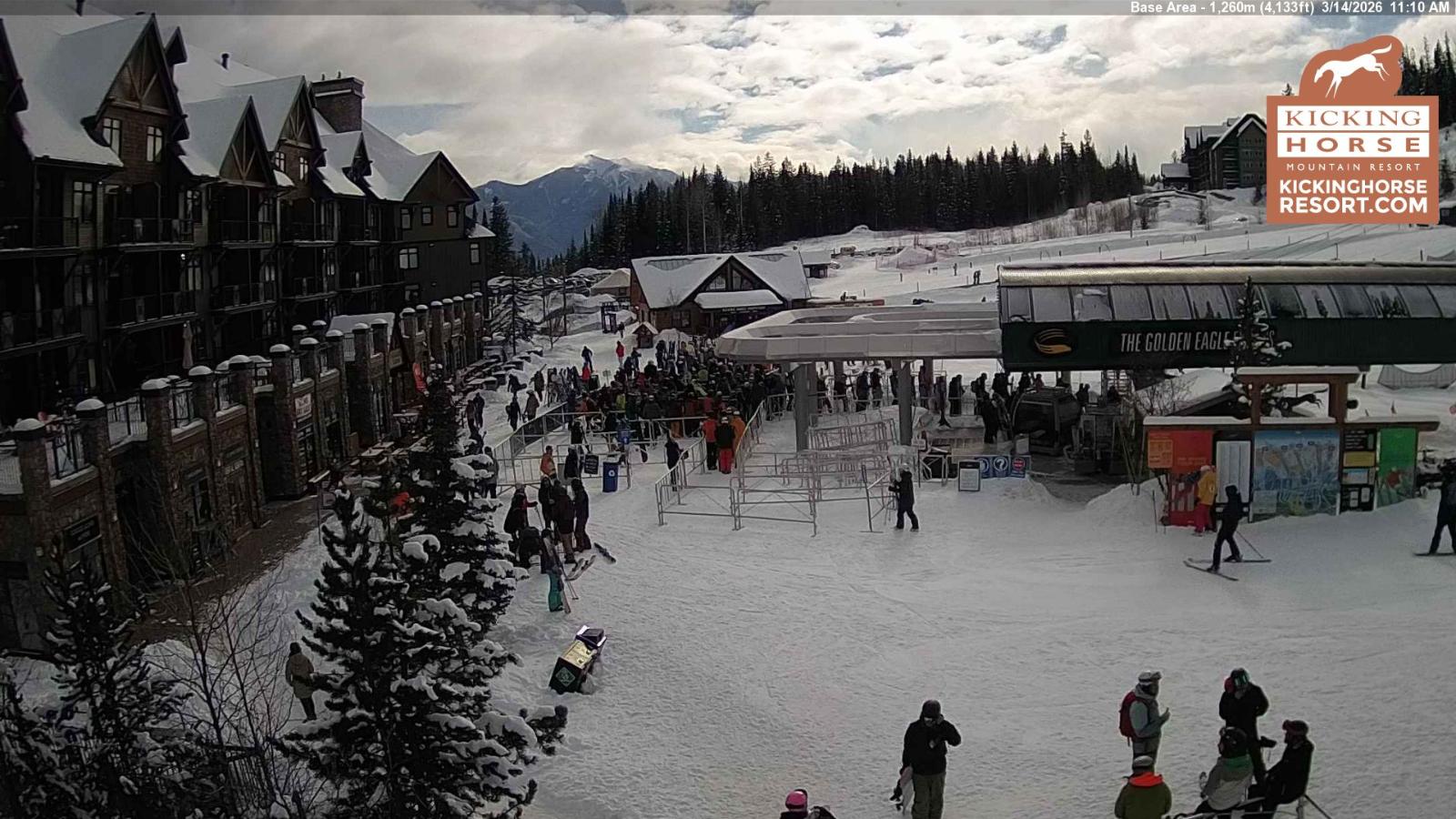 Webcam Kicking Horse: Gondola Base