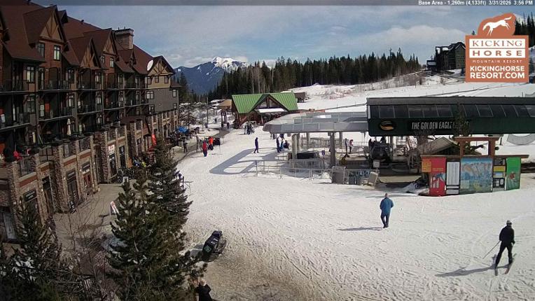 Webcam Kicking Horse: Gondola Base