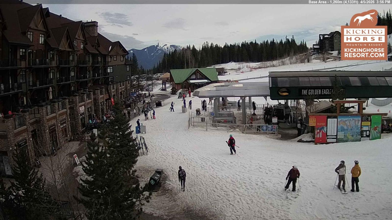 Webcam Kicking Horse: Gondola Base