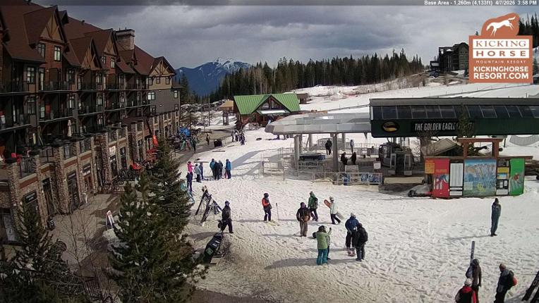 Webcam Kicking Horse: Gondola Base