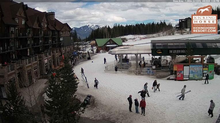 Webcam Kicking Horse: Gondola Base