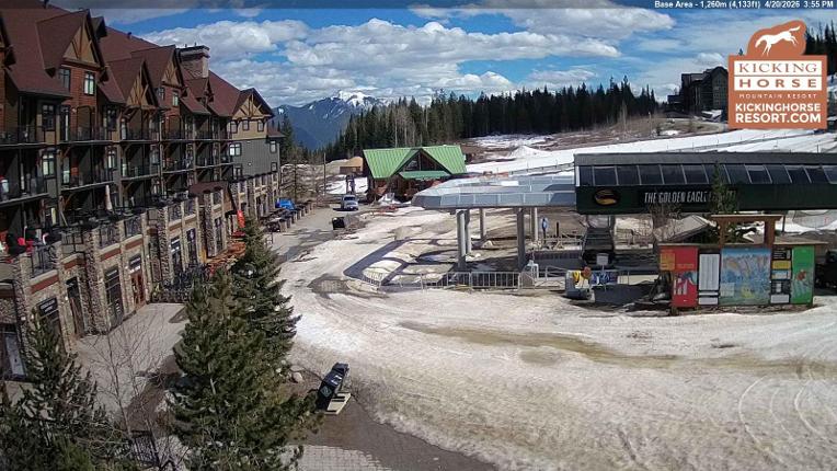 Webcam Kicking Horse: Gondola Base