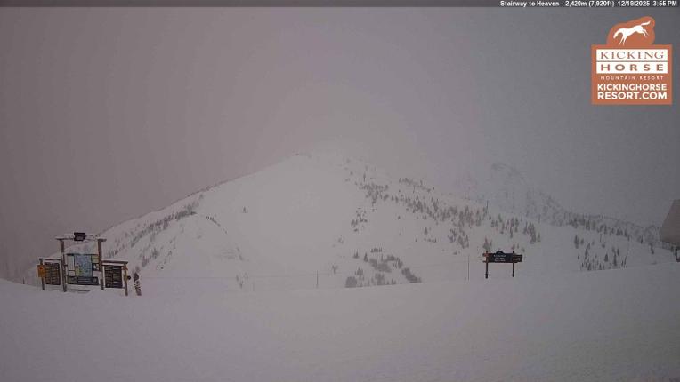 Webcam Kicking Horse: Stairway