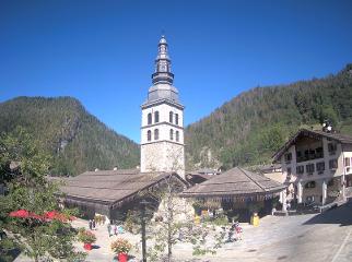 La Clusaz: Place du Village (laclusaz.com)