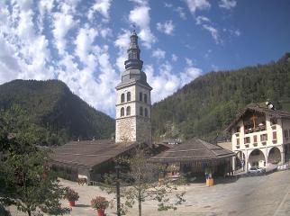 La Clusaz: Place du Village (laclusaz.com)