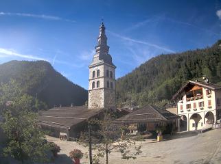La Clusaz: Place du Village (laclusaz.com)