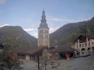 La Clusaz: Place du Village (laclusaz.com)