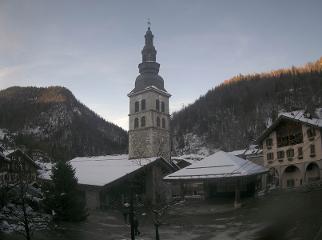 La Clusaz: Place du Village (laclusaz.com)