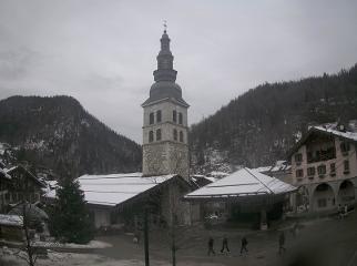 La Clusaz: Place du Village (laclusaz.com)