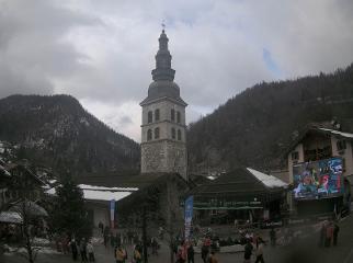 La Clusaz: Place du Village (laclusaz.com)