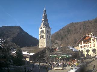 La Clusaz: Place du Village (laclusaz.com)