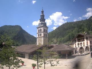 La Clusaz: Place du Village (laclusaz.com)