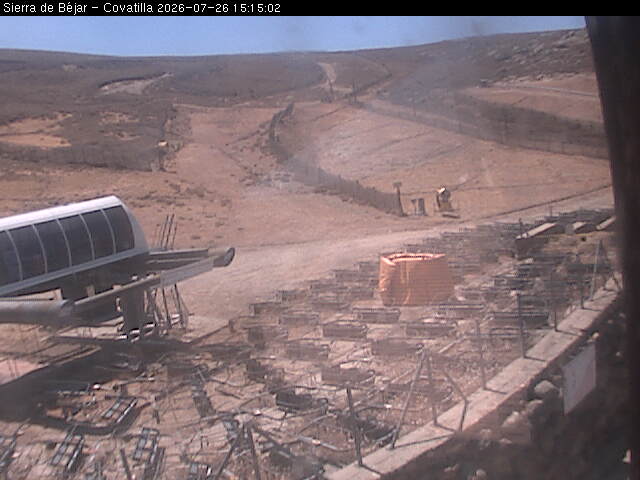 Webcam La Covatilla: Sierra de Bejar - 2000m.