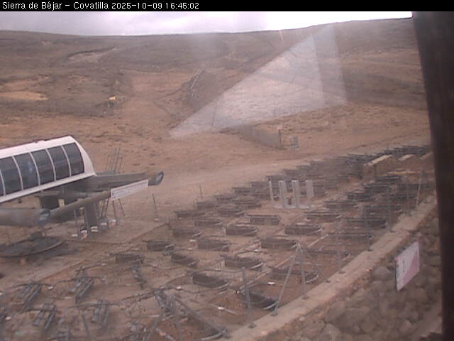 Webcam La Covatilla: Sierra de Bejar - 2000m.