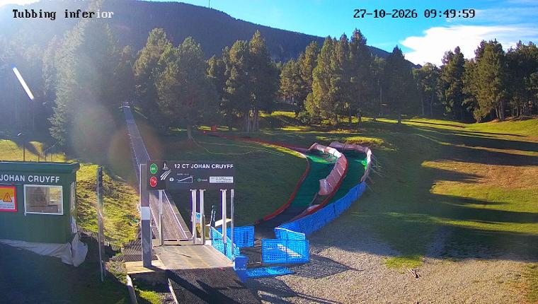 Webcam La Molina: Tubbing i cinta