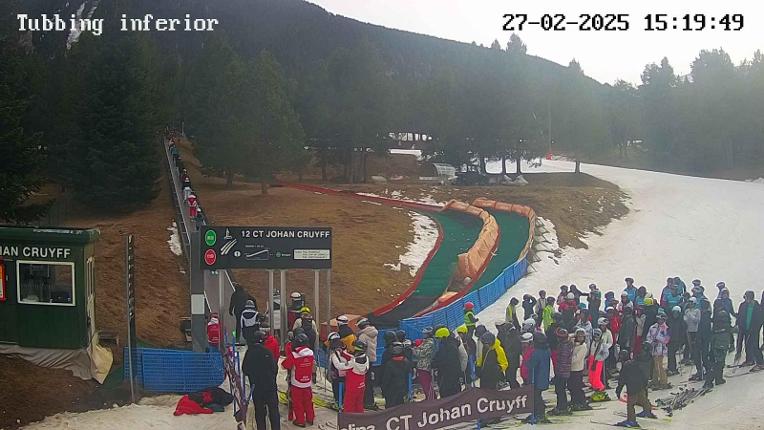 Webcam La Molina: Tubbing i cinta