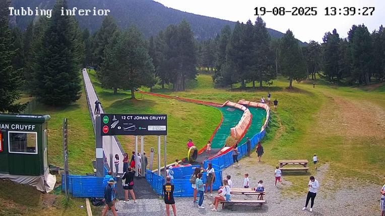 Webcam La Molina: Tubbing i cinta