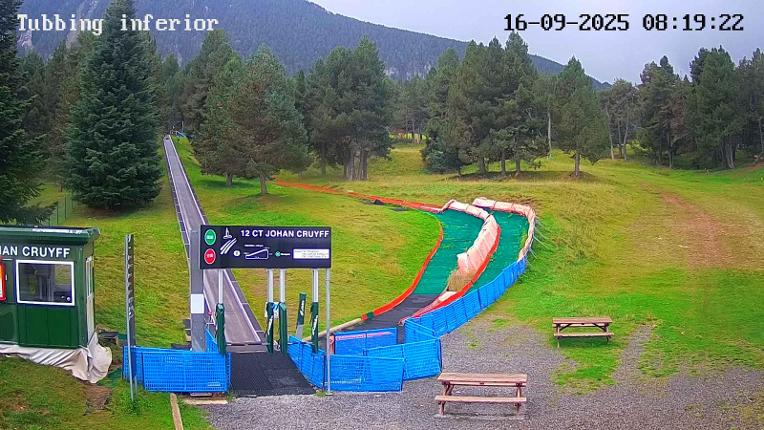Webcam La Molina: Tubbing i cinta
