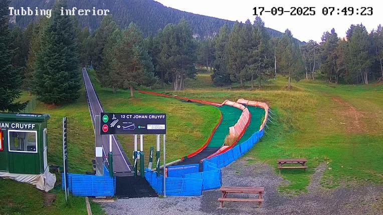 Webcam La Molina: Tubbing i cinta