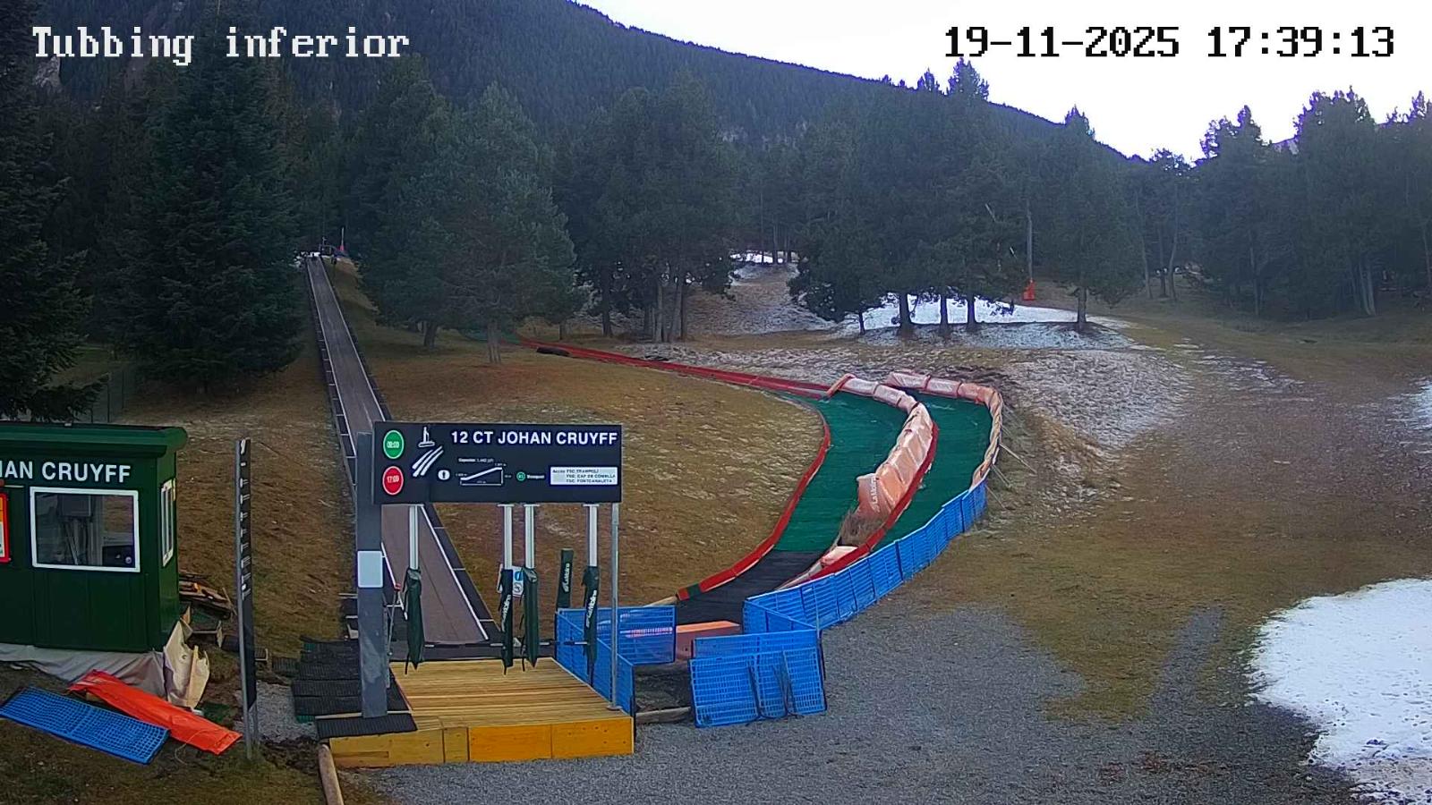 Webcam La Molina: Tubbing i cinta