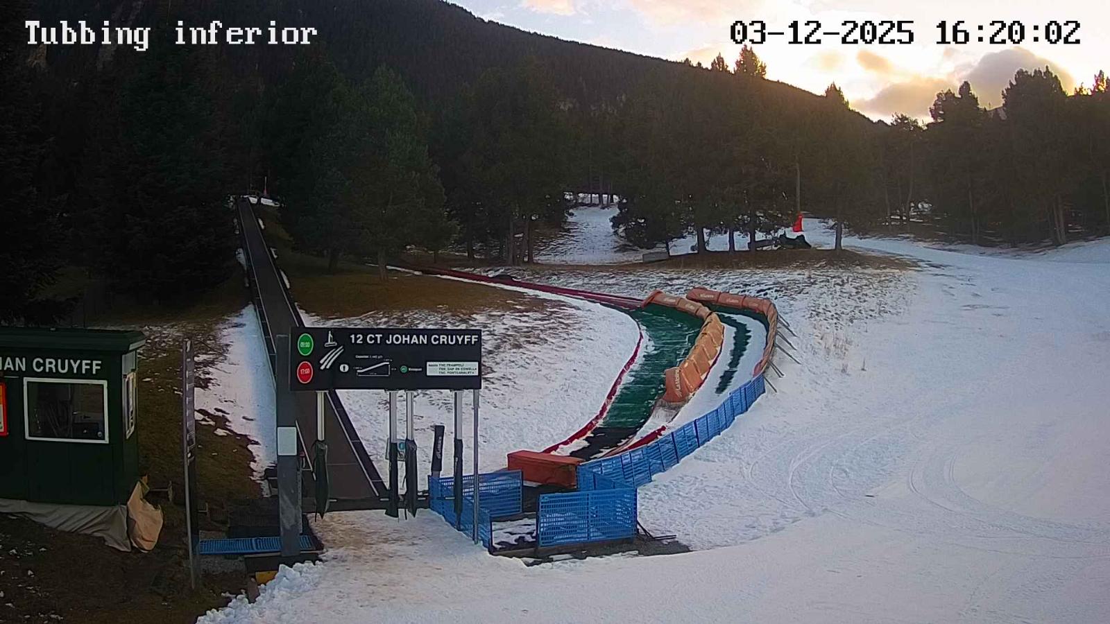 Webcam La Molina: Tubbing i cinta