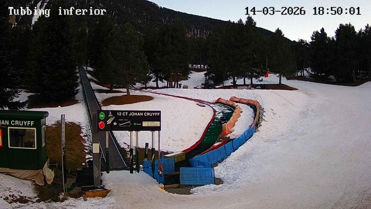Webcam La Molina: Tubbing i cinta