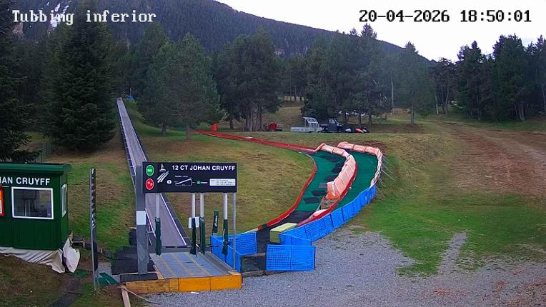 Webcam La Molina: Tubbing i cinta
