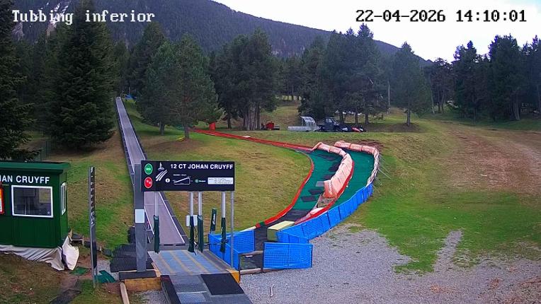 Webcam La Molina: Tubbing i cinta