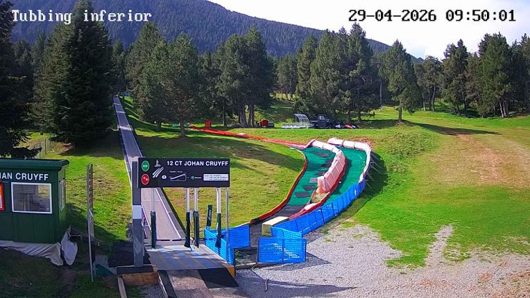 Webcam La Molina: Tubbing i cinta