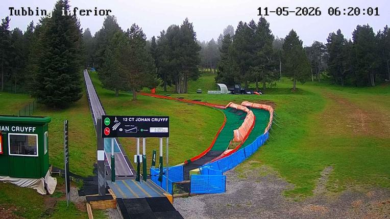 Webcam La Molina: Tubbing i cinta
