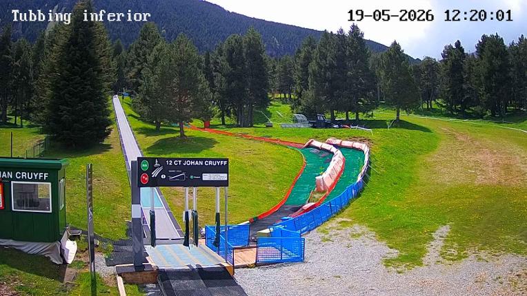 Webcam La Molina: Tubbing i cinta
