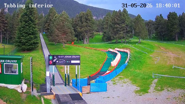 Webcam La Molina: Tubbing i cinta