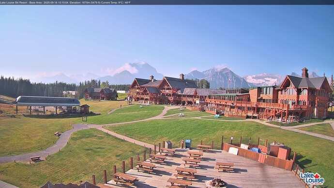 Webcam Lake Louise: Lodge of ten peaks