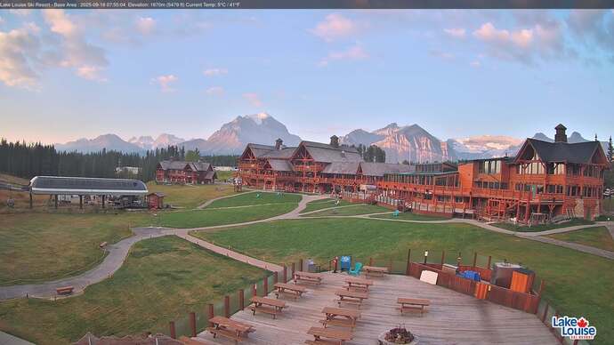 Webcam Lake Louise: Lodge of ten peaks