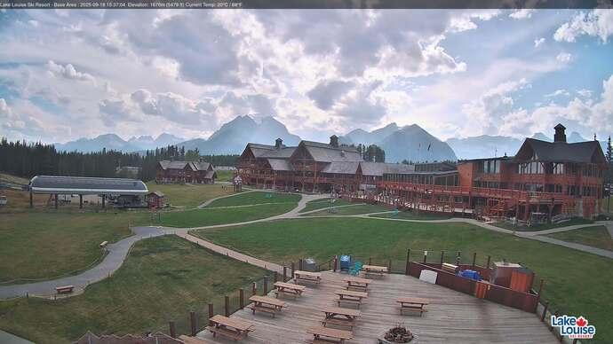 Webcam Lake Louise: Lodge of ten peaks